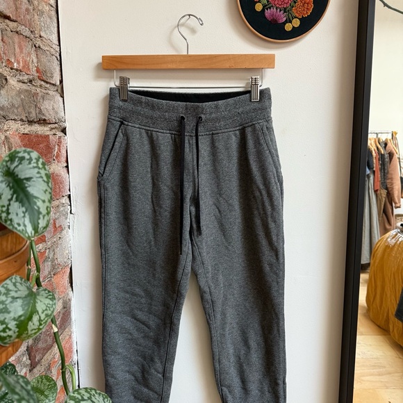 Lululemon | Grey Sweatpants | XS - Picture 2 of 5